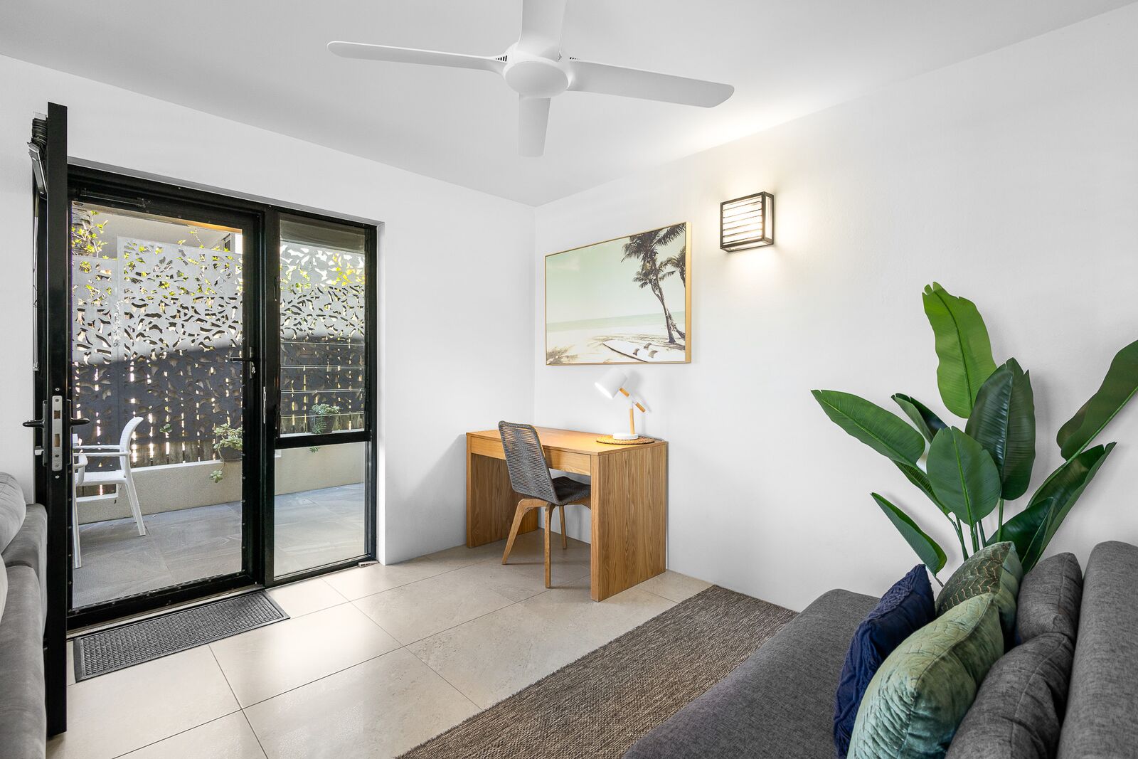 Unit 1 study nook and pull-out sofa